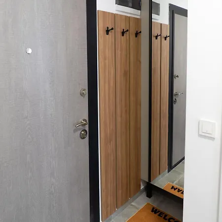 Appartamento New Modern & Cozy With Free Parking *