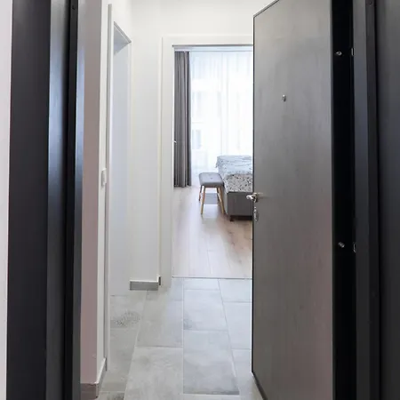 New Modern & Cozy With Free Parking Varna